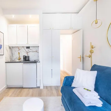 Appartamento Chic In The Heart Of Republique